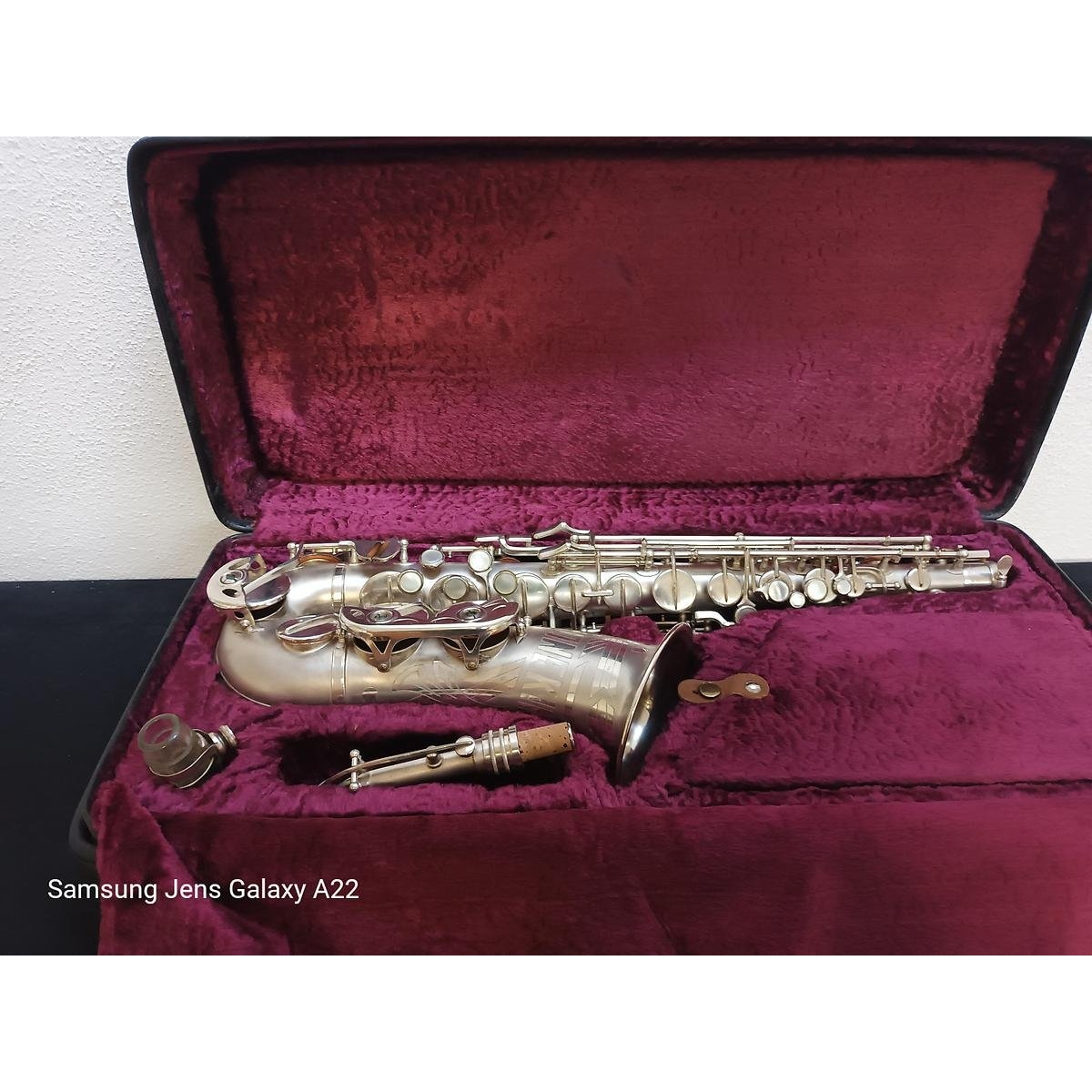 Altsaxophon Toneking SNr L7096 mit Koffer Altsaxophon Toneking SNr L7096 mit Koffer