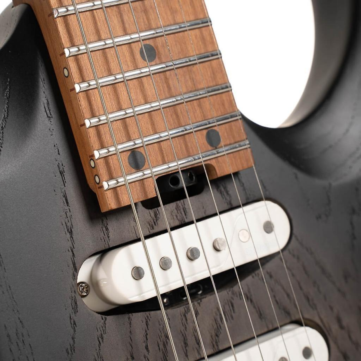 X-700 Triality, Open Pore Black Burst