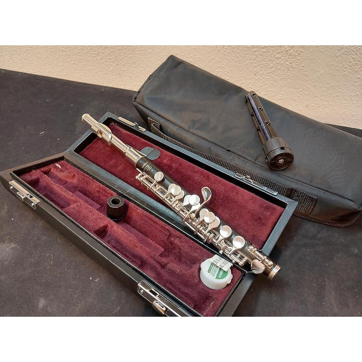 Piccolo Yamaha YPC-62 M mit Etui Piccolo Yamaha YPC-62 M mit Etui